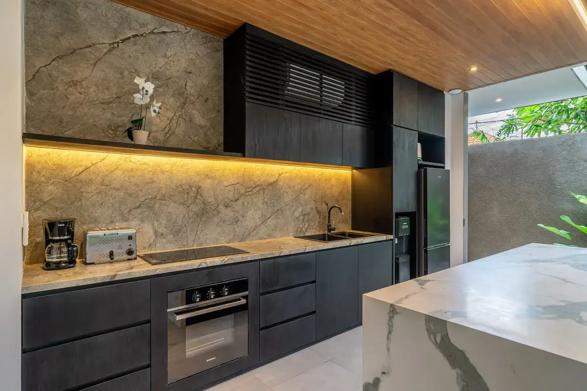 THE CONTINENTAL 1, Seminyak, Bali — photo 12 | The Luxury Bali