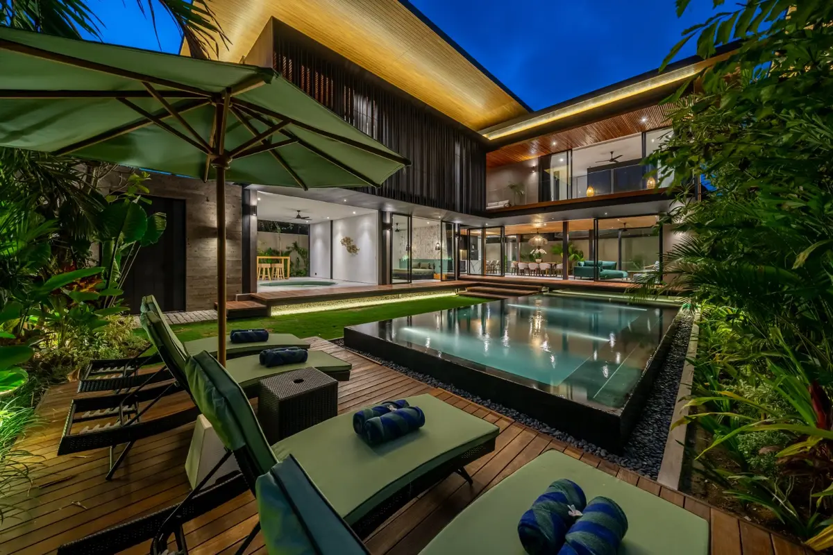 VILLA BLUE, Seminyak, Bali — photo 2 | The Luxury Bali