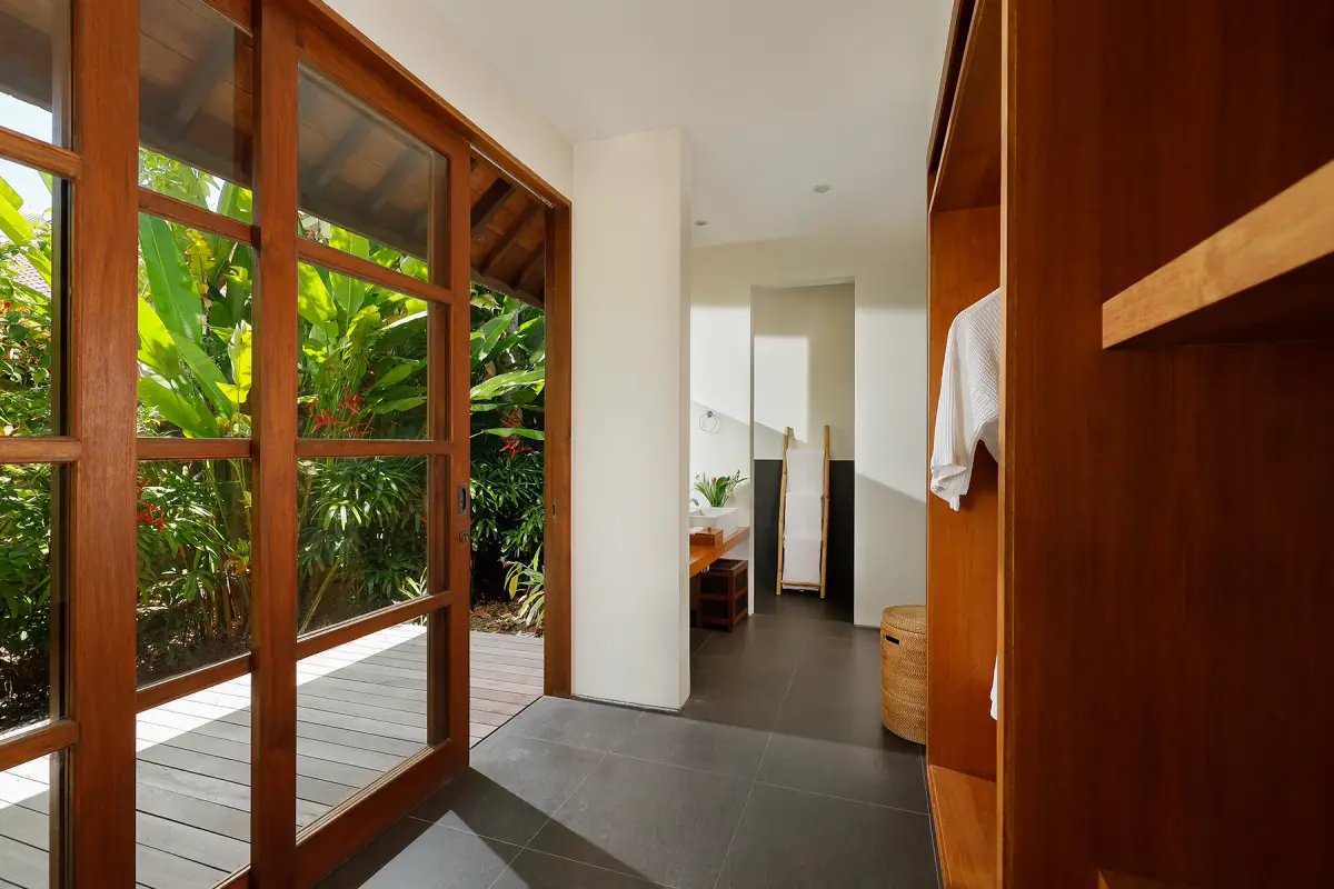 Villa Amita, Seminyak, Bali — joglobath amitavilla fix ab | The Luxury Bali