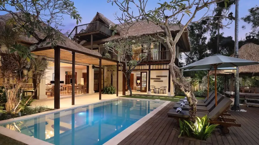 Villa Grasshopper, Jimbaran, Bali — beach bedroom | The Luxury Bali