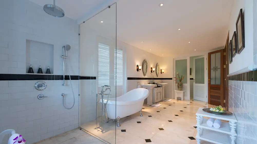 Villa Windu Asri, Seminyak, Bali — luxurious master bedroom ensuite with bathtub | The Luxury Bali