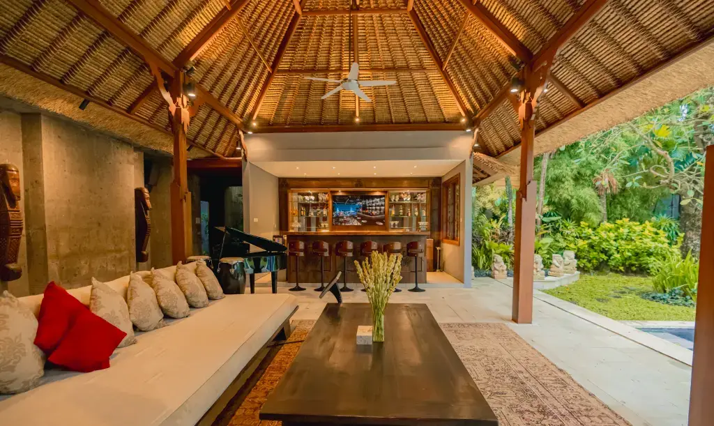 Lataliana - Villa La 4BR, Seminyak, Bali — photo 7 | The Luxury Bali