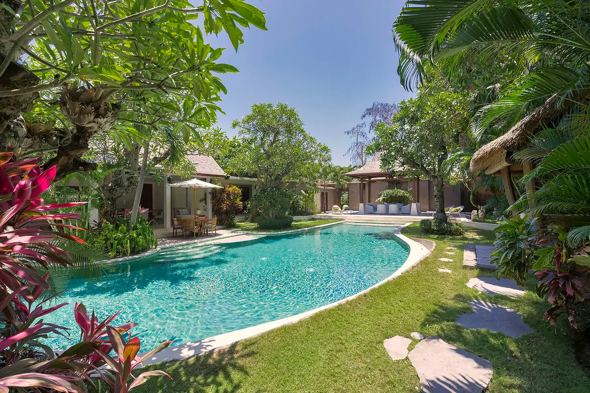 Lataliana - Villa La 5BR, Seminyak, Bali — photo 5 | The Luxury Bali