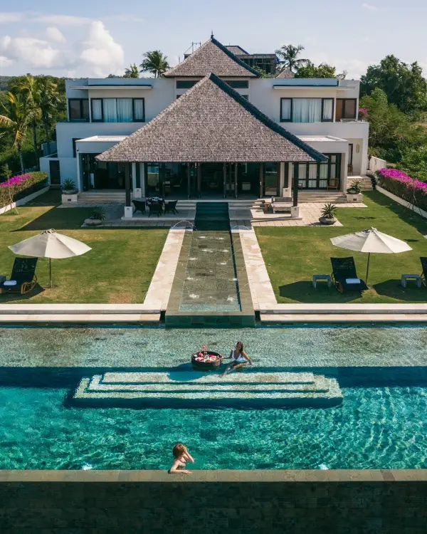 Surga One – Clifftop Villa — photo 4