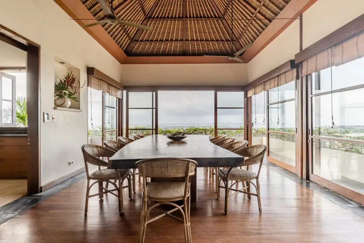 The Longhouse, Jimbaran, Bali — photo 2 | The Luxury Bali