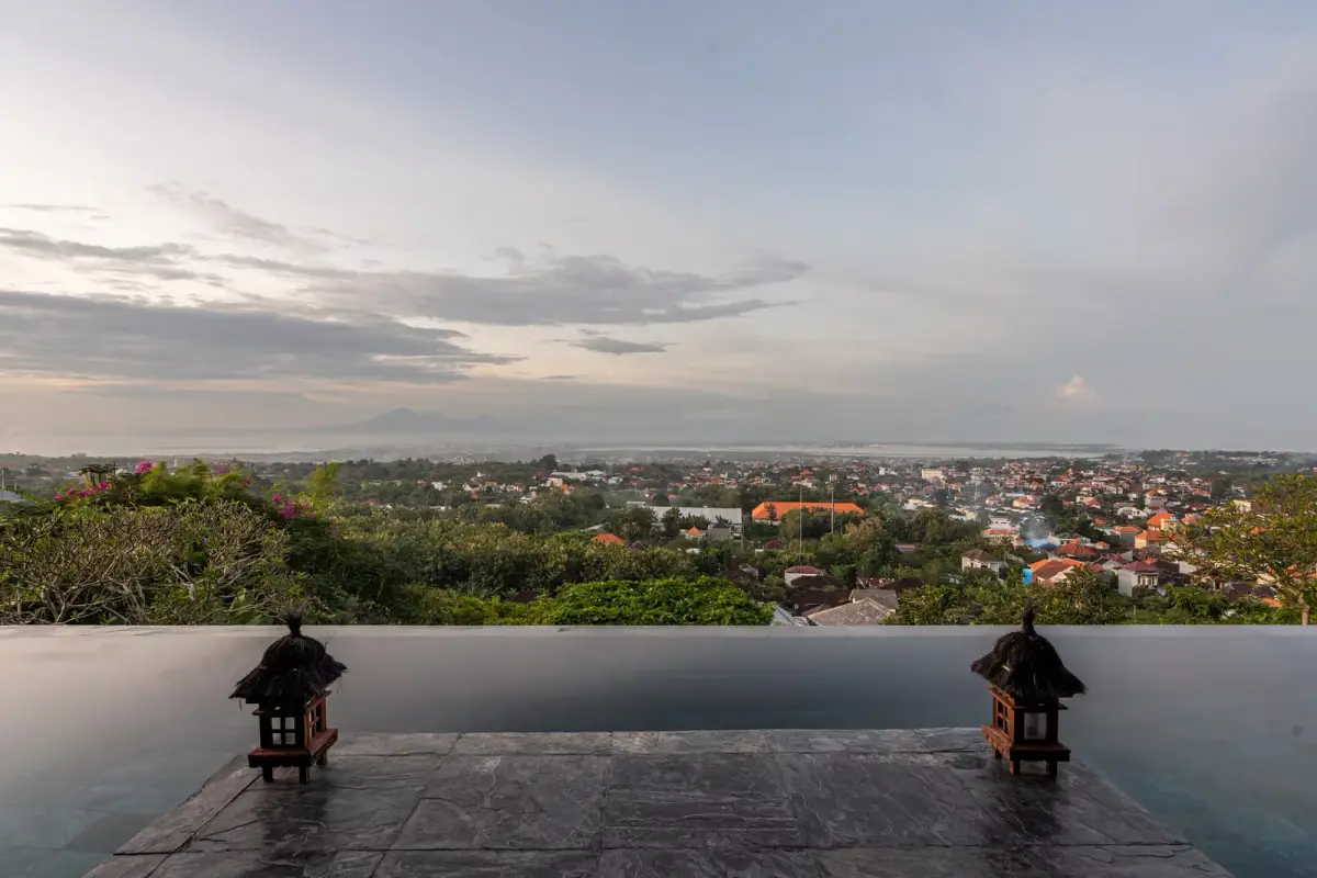 The Longhouse, Jimbaran, Bali — photo 8 | The Luxury Bali
