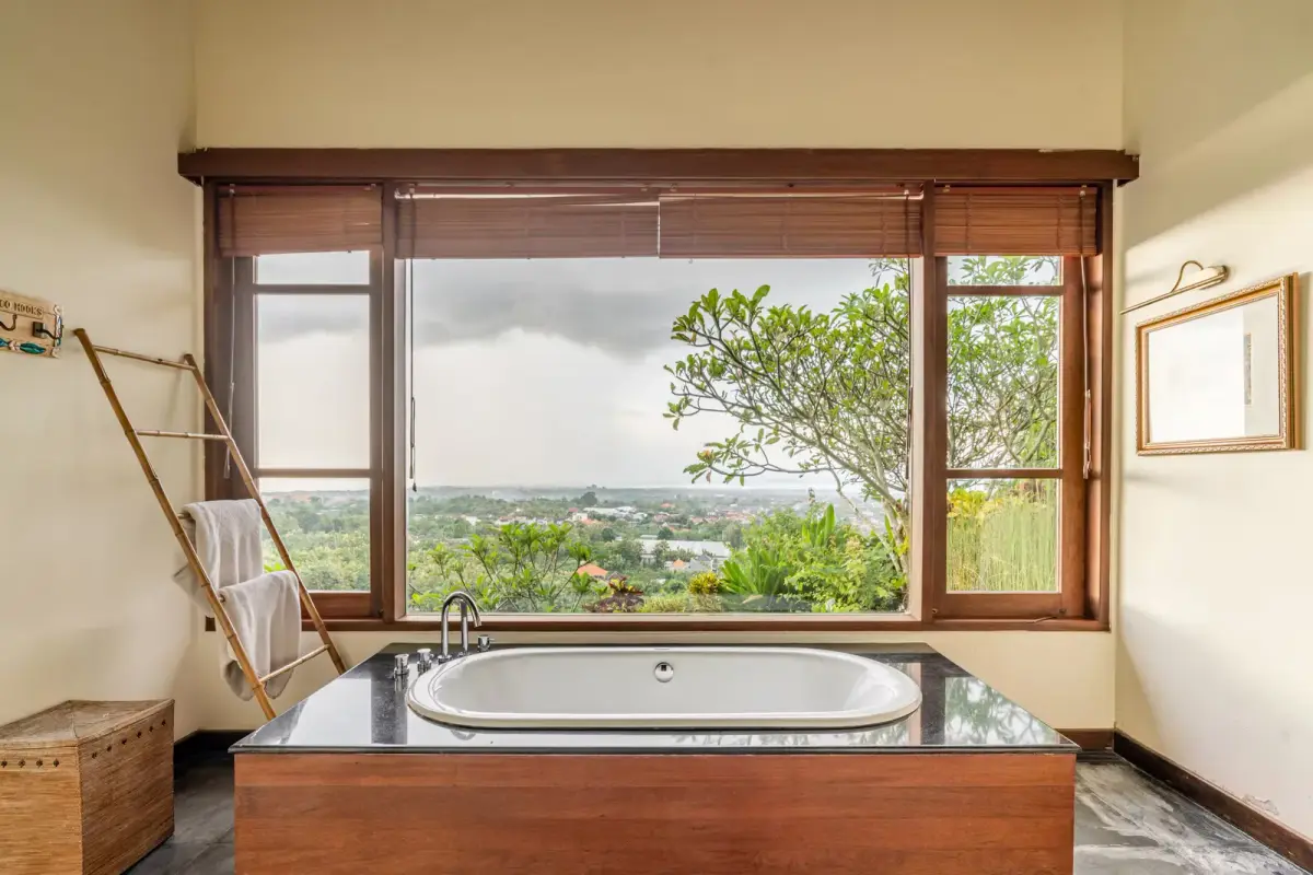 The Longhouse, Jimbaran, Bali — photo 11 | The Luxury Bali