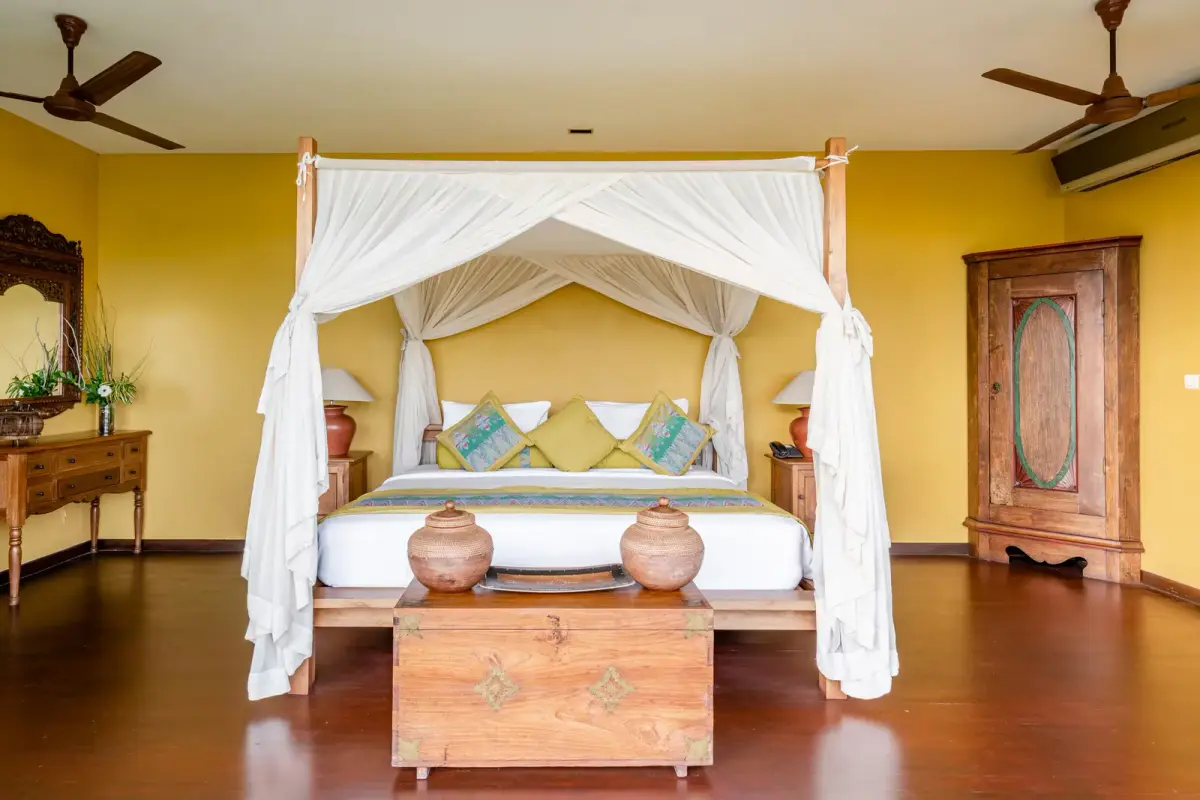 The Longhouse, Jimbaran, Bali — photo 12 | The Luxury Bali