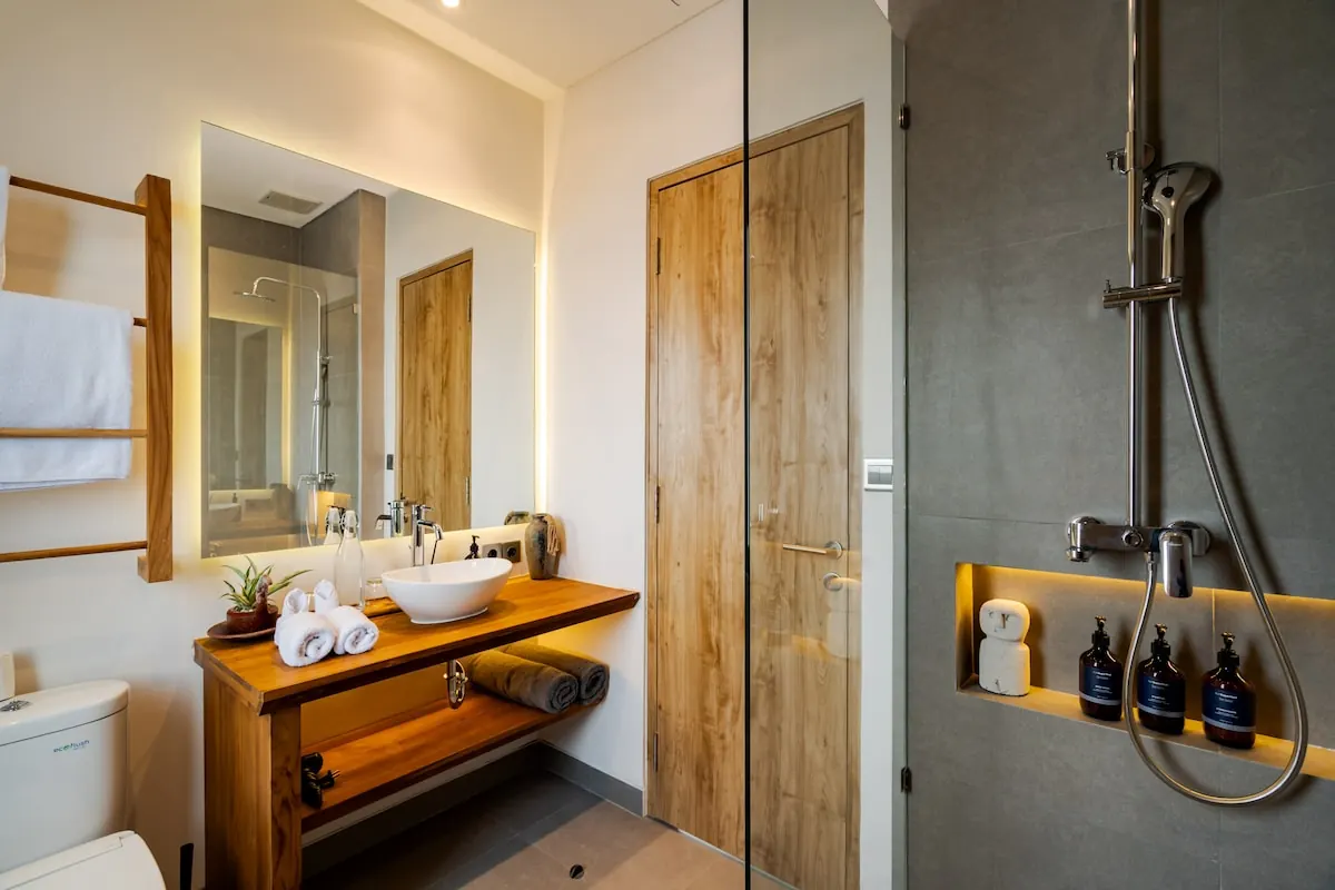 5 BR White Tropical Garden Villa Ubud, Ubud, Bali — photo 10 | The Luxury Bali