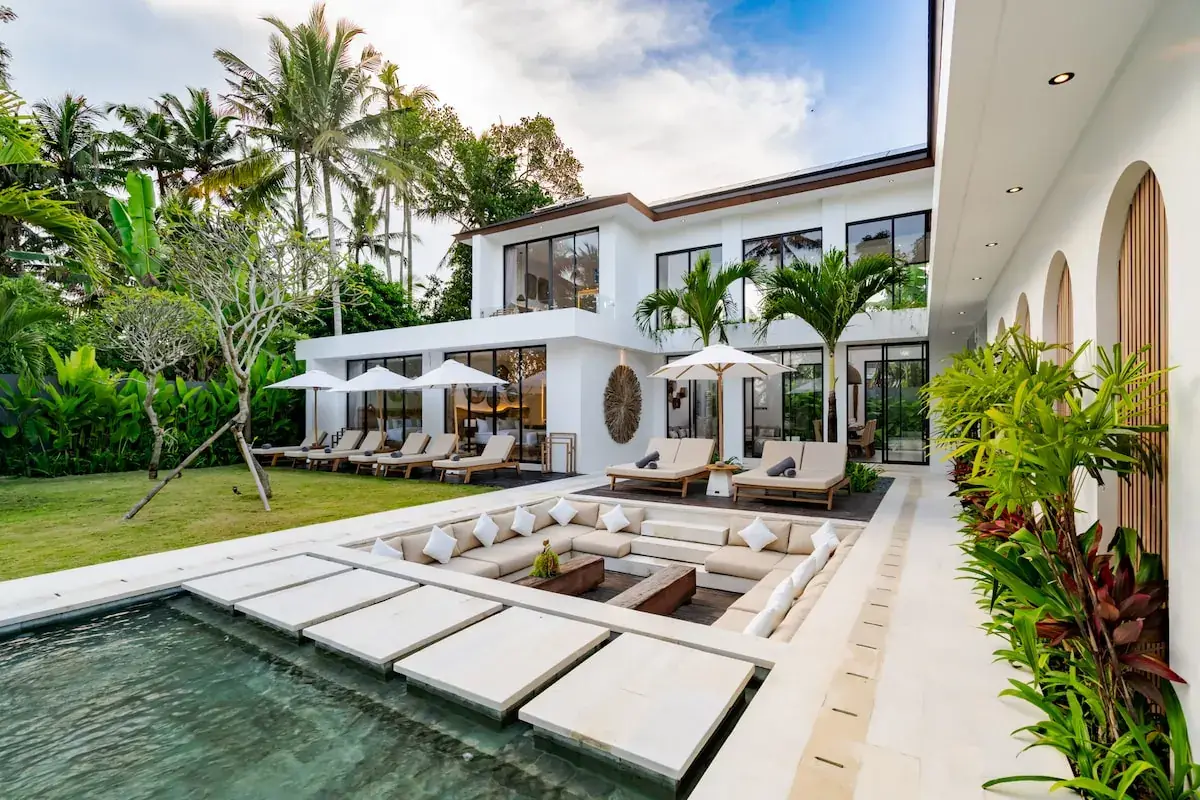 5 BR White Tropical Garden Villa Ubud — 5-bedroom luxury villa in Ubud, Bali | The Luxury Bali