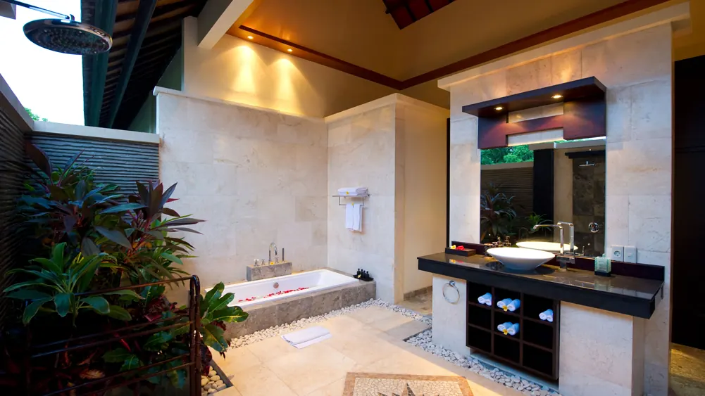 5 BR Beachfront Contemporary Villa Seminyak, Seminyak, Bali — photo 8 | The Luxury Bali