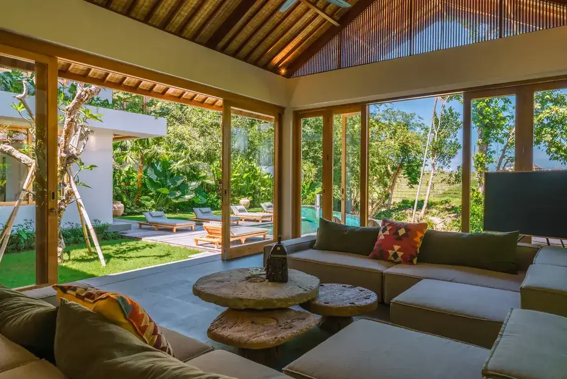 5 BR Infinity-Pool Garden Villa Canggu, Pererenan, Bali — photo 7 | The Luxury Bali