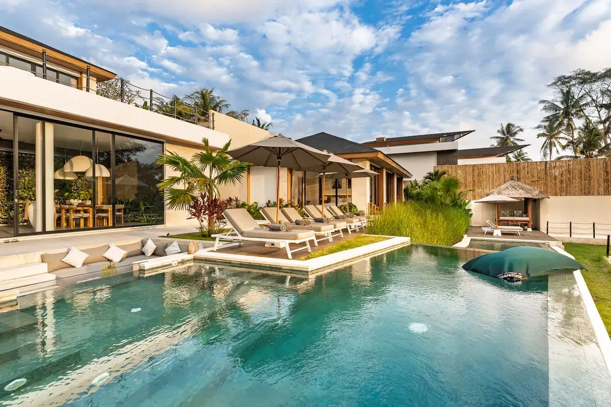 6 BR Rice-Field Infinity-Pool Villa Ubud — 6-bedroom luxury villa in Ubud, Bali | The Luxury Bali