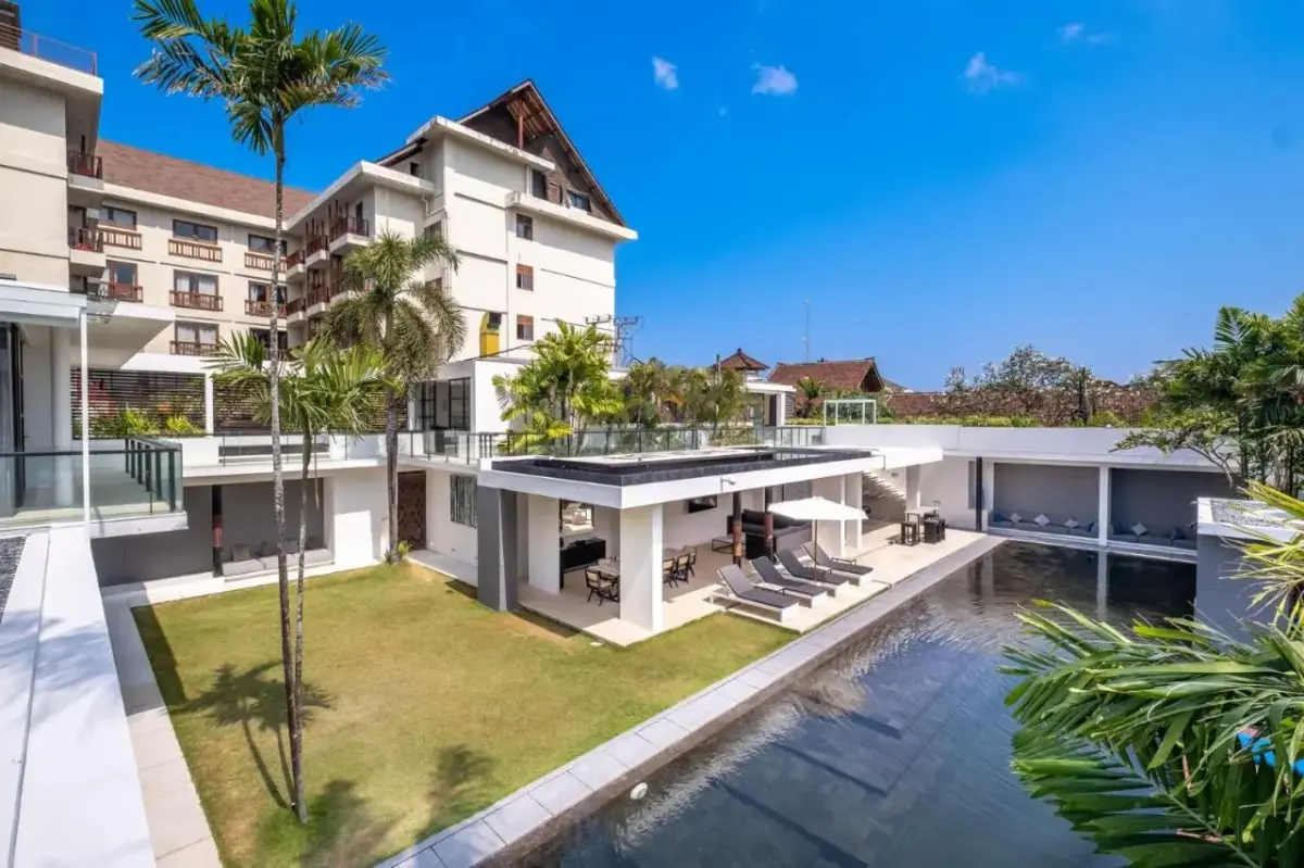 5 BR Walk-to-Beach Modern Villa Seminyak — 5-bedroom luxury villa in Seminyak, Bali | The Luxury Bali