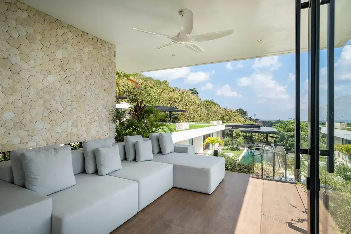 18 BR Sea-View Cinema Estate Uluwatu, Uluwatu, Bali — photo 9 | The Luxury Bali