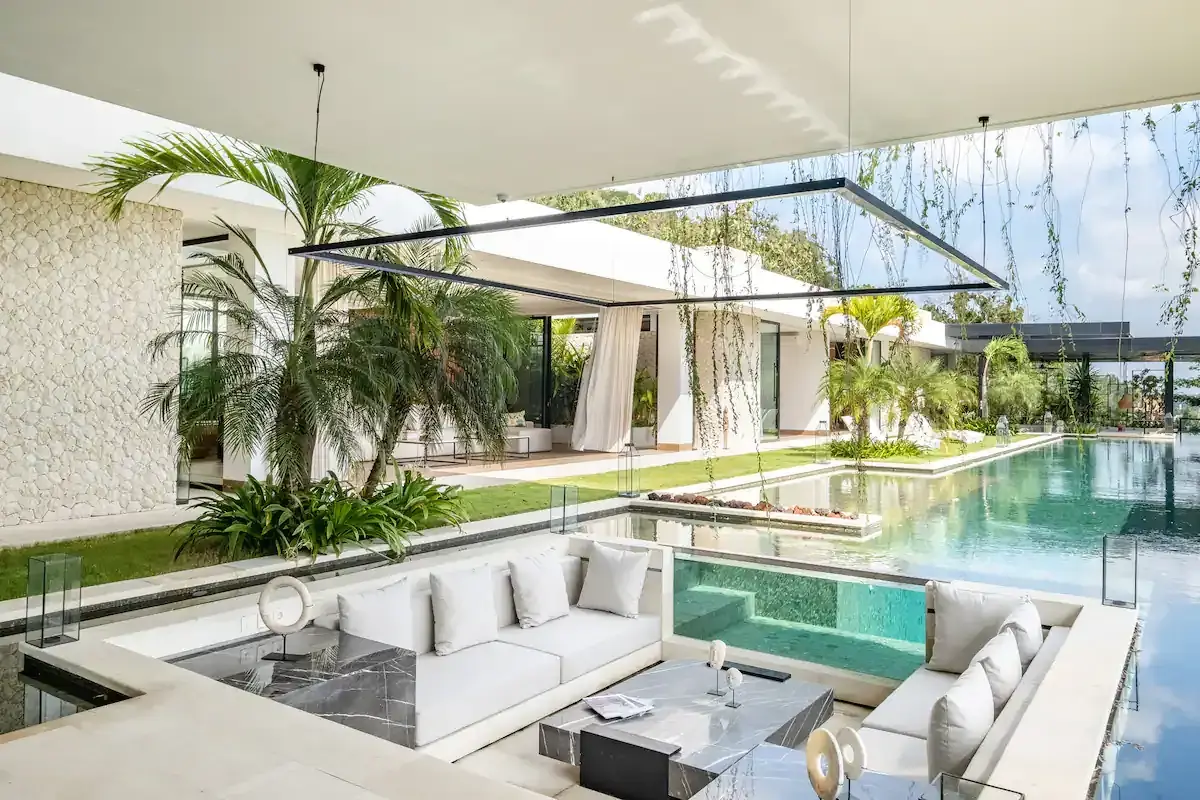 18 BR Sea-View Cinema Estate Uluwatu, Uluwatu, Bali — photo 10 | The Luxury Bali
