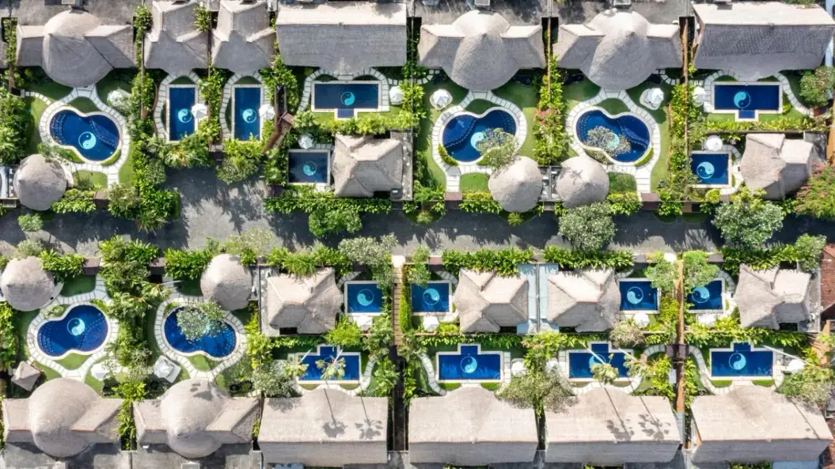 9 BR Tropical Garden Pool Estate Seminyak — 9-bedroom luxury estate in Seminyak, Bali | The Luxury Bali