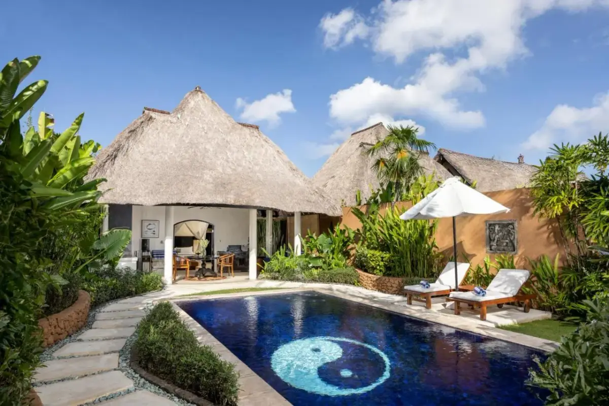 9 BR Tropical Garden Pool Estate Seminyak, Seminyak, Bali — photo 3 | The Luxury Bali