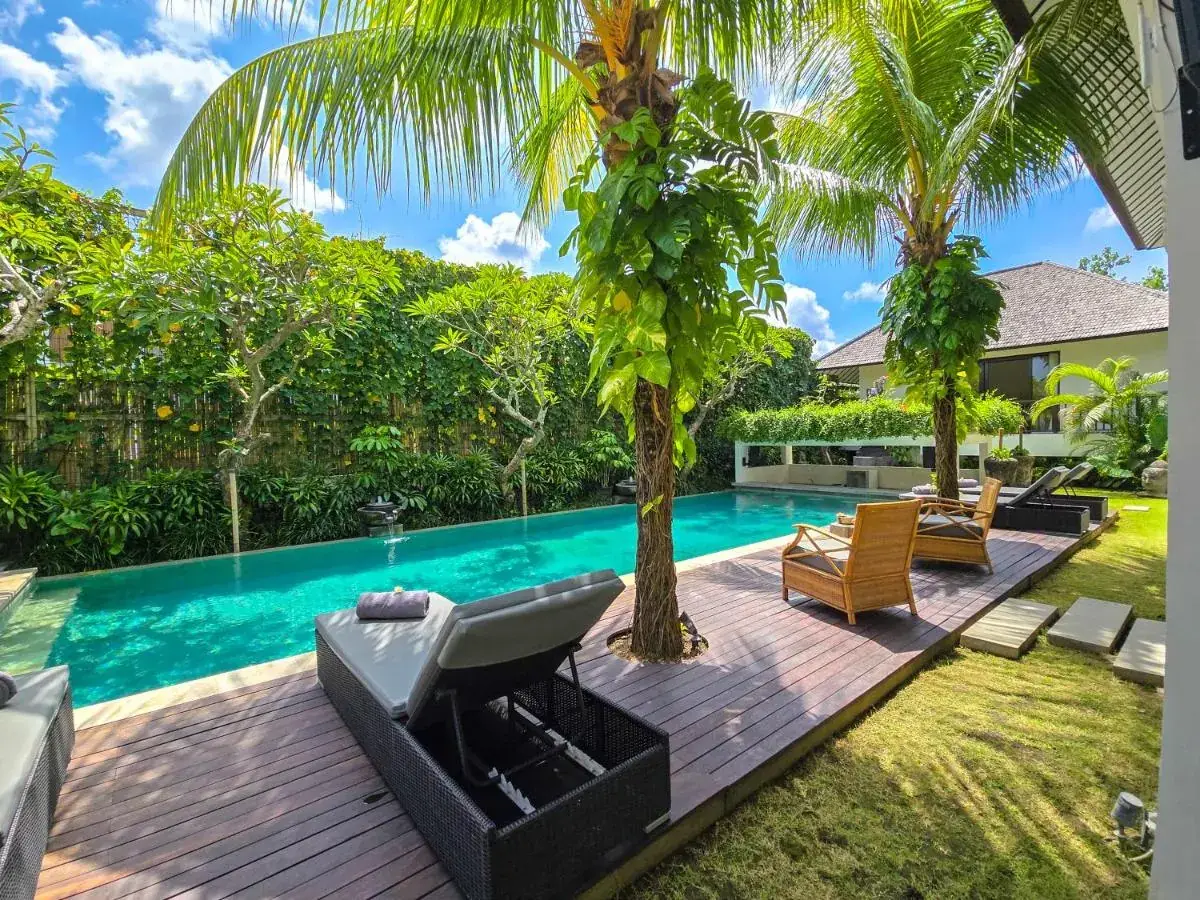 7 BR Tropical Garden Pool Villa Canggu — 7-bedroom luxury villa in Canggu, Bali | The Luxury Bali
