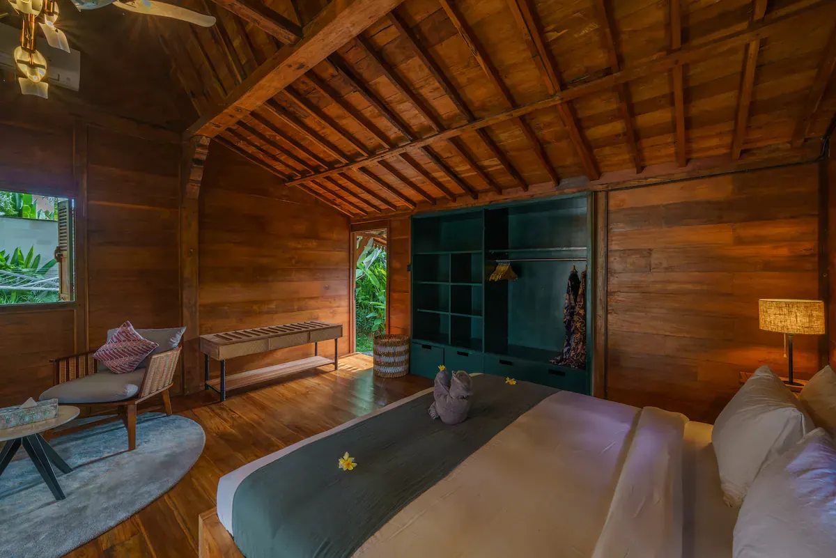 8 BR Colonial Cinema Estate Canggu, Pererenan, Bali — photo 8 | The Luxury Bali