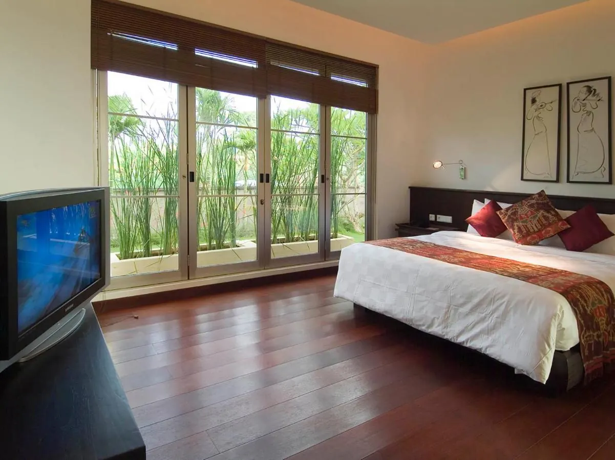 6 BR Ocean-View Garden Villa Sanur, Sanur, Bali — photo 11 | The Luxury Bali