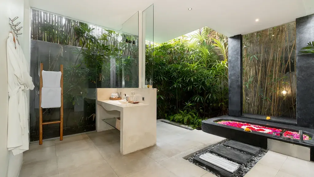 2 BR Luxury Villa Seminyak, Seminyak, Bali — photo 11 | The Luxury Bali