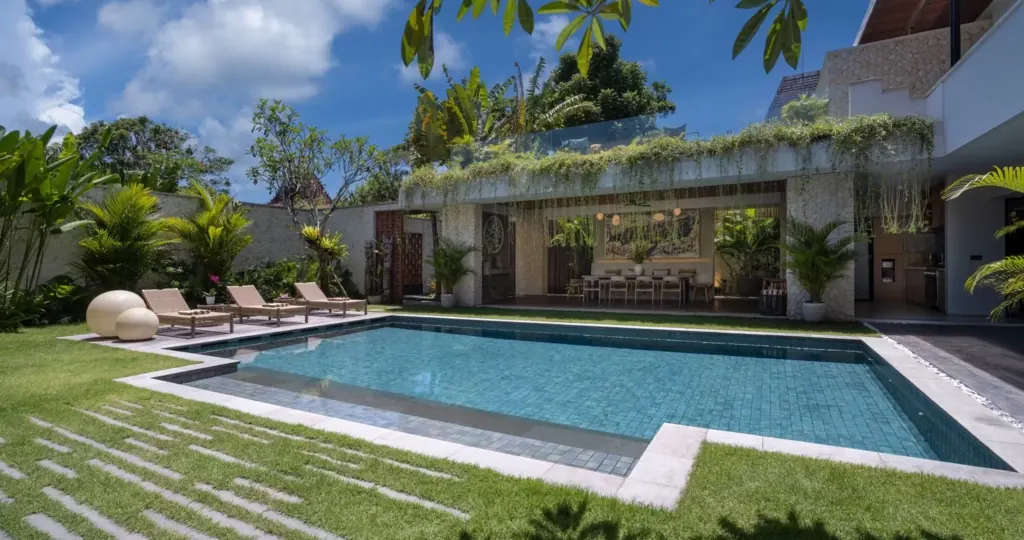 4 BR Tropical-Modern Garden Villa Canggu, Canggu, Bali — photo 3 | The Luxury Bali