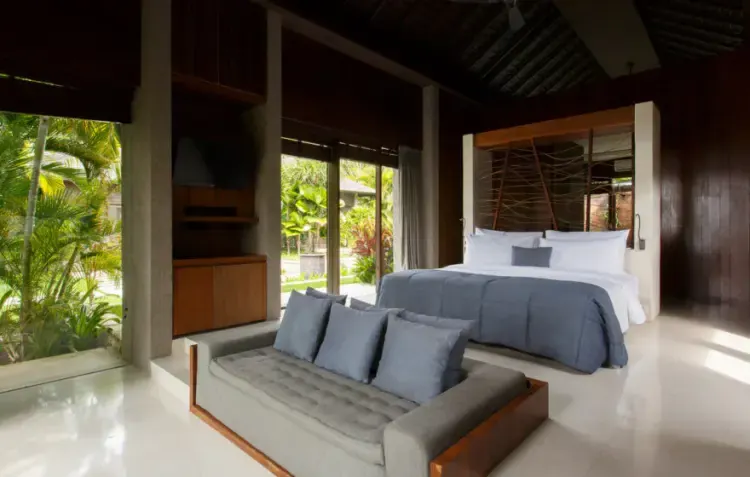 5 BR Infinity-Pool Tropical Garden Retreat Uluwatu, Uluwatu, Bali — photo 6 | The Luxury Bali