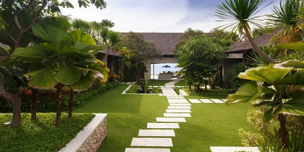 5 BR Infinity-Pool Tropical Garden Retreat Uluwatu, Uluwatu, Bali — photo 2 | The Luxury Bali