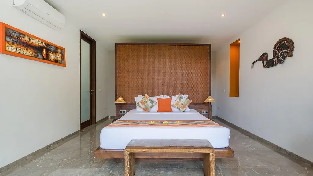 3 BR Luxury Villa Seminyak, Seminyak, Bali — photo 8 | The Luxury Bali