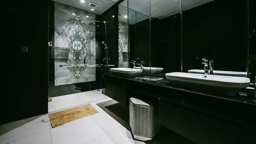 8 BR Tropical-Modern Pool Estate Canggu, Canggu, Bali — photo 11 | The Luxury Bali