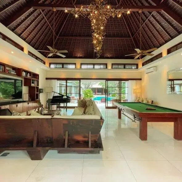 7 BR Beachfront Tropical Garden Villa Seminyak, Seminyak, Bali — photo 12 | The Luxury Bali
