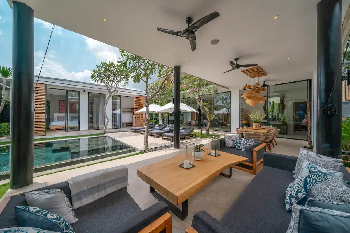 4 BR Walk-to-Beach Modern Villa Canggu, Canggu, Bali — photo 12 | The Luxury Bali