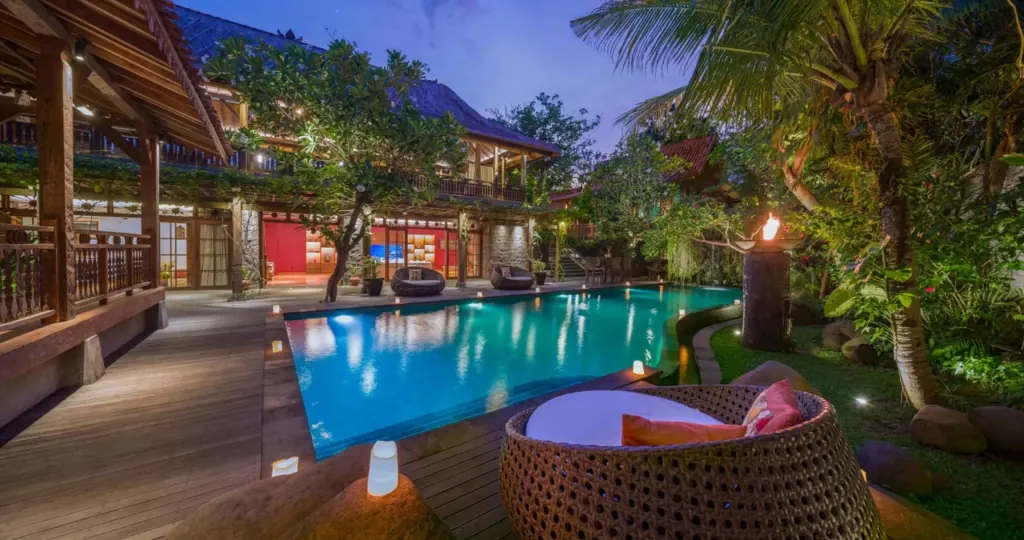5 BR Tropical Garden Timber Villa Jimbaran, Jimbaran, Bali — photo 9 | The Luxury Bali