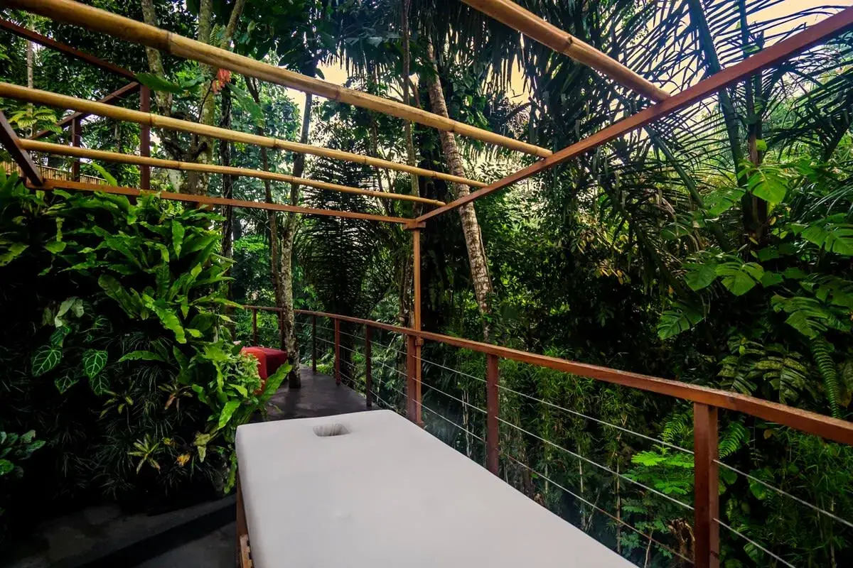 6 BR Thatched Courtyard Villa Ubud, Ubud, Bali — photo 10 | The Luxury Bali
