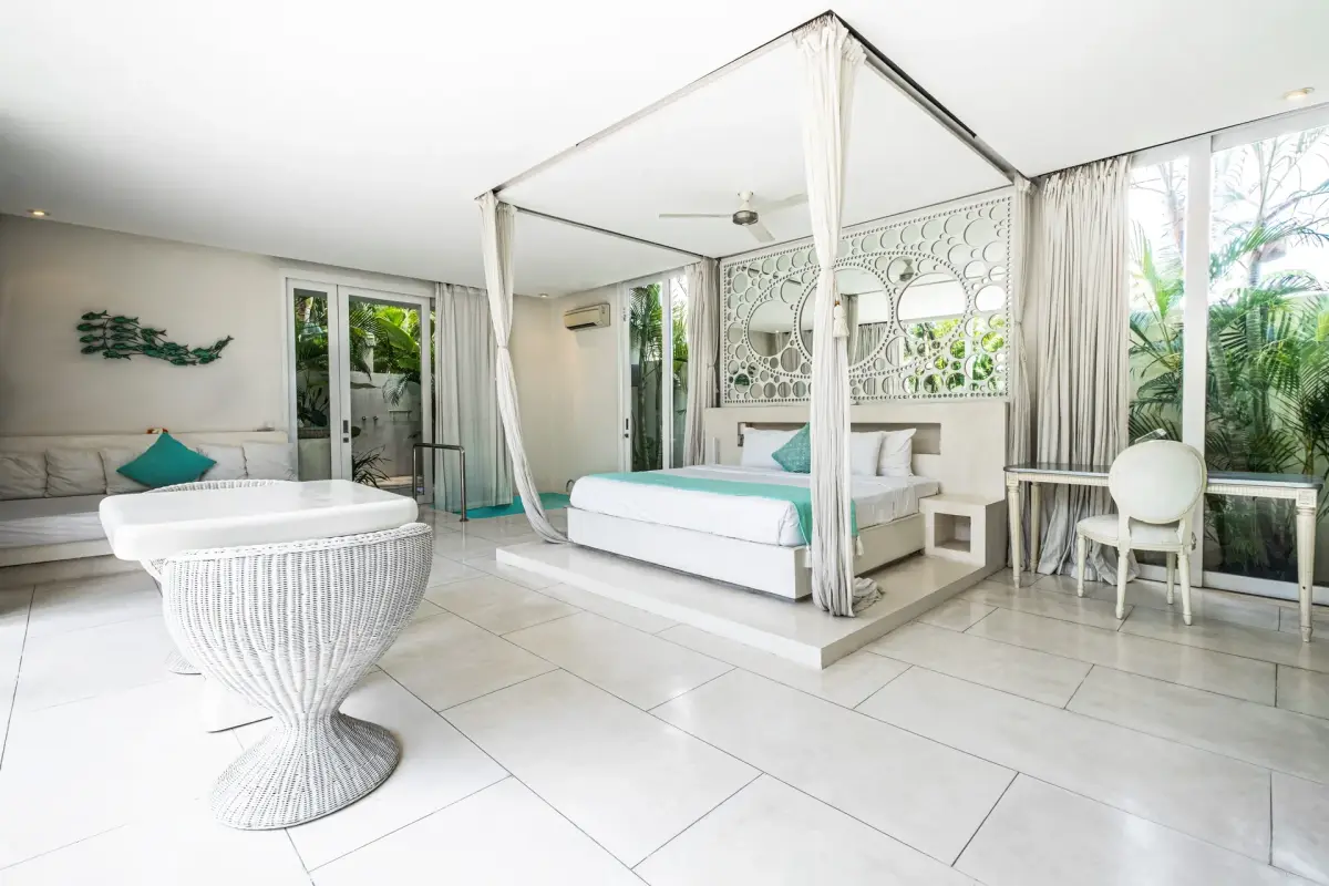 5 BR White Tropical Garden Villa Canggu, Canggu, Bali — photo 8 | The Luxury Bali