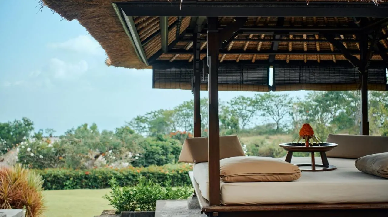 5 BR Clifftop Ocean-View Villa Jimbaran, Jimbaran, Bali — photo 10 | The Luxury Bali