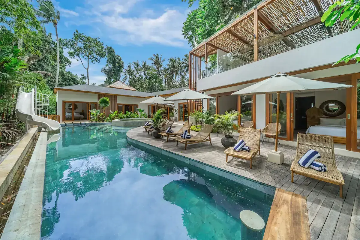 6 BR Jungle Cinema Villa Ubud, Ubud, Bali — photo 2 | The Luxury Bali
