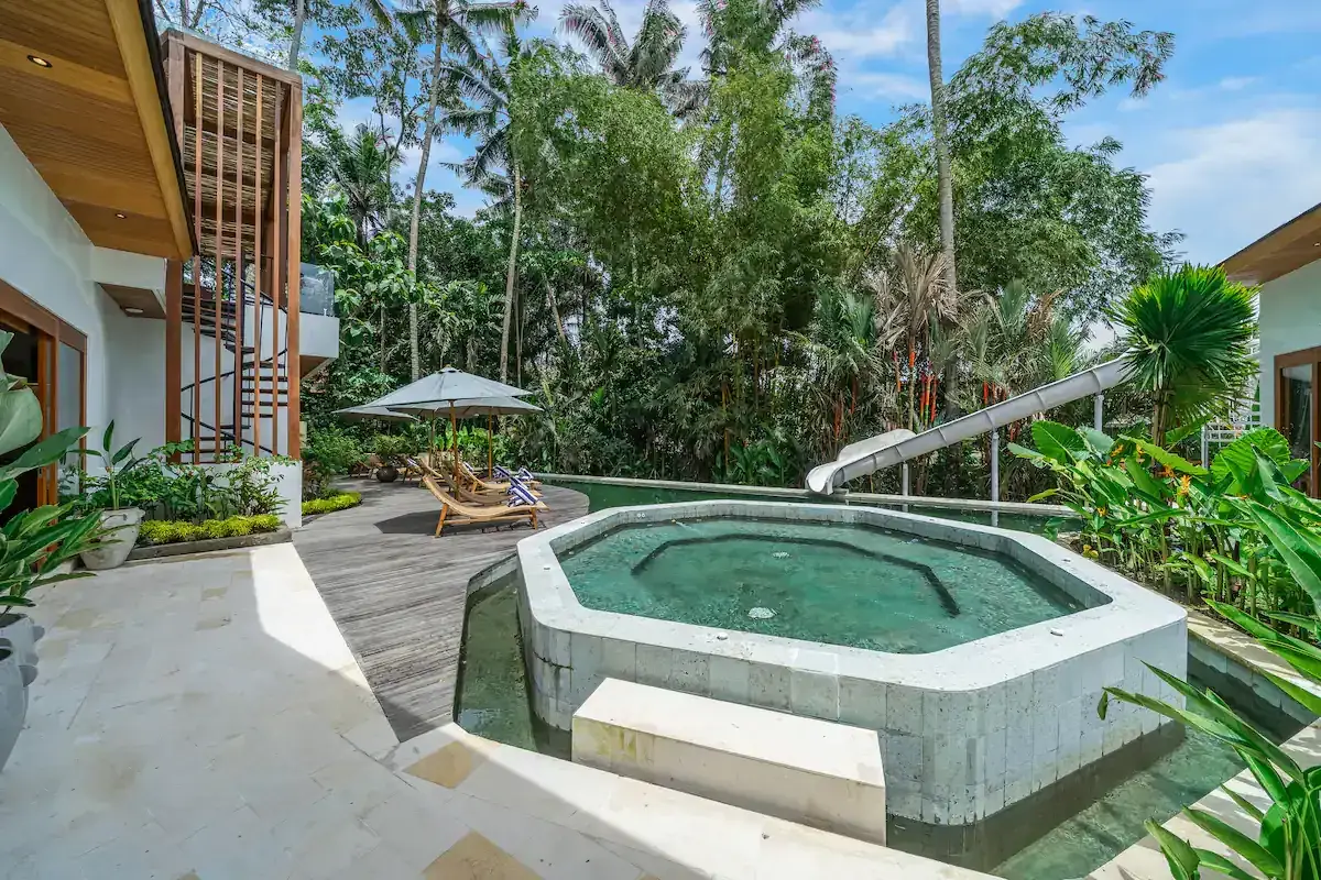 6 BR Jungle Cinema Villa Ubud, Ubud, Bali — photo 3 | The Luxury Bali