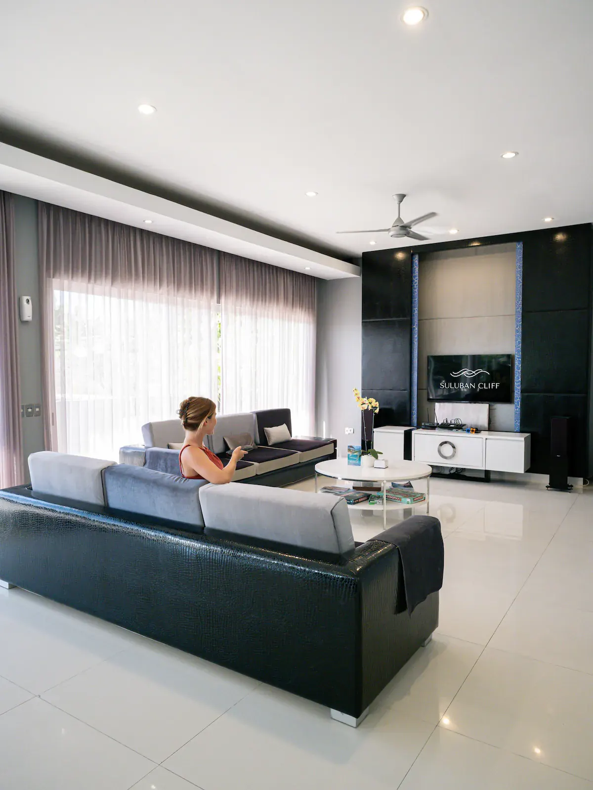 4 BR Secluded Cliffside Retreat Uluwatu, Uluwatu, Bali — photo 11 | The Luxury Bali