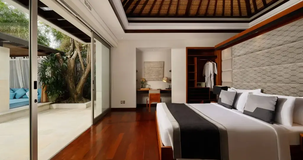 3 BR Walk-to-Beach Rooftop Villa Jimbaran, Jimbaran, Bali — photo 9 | The Luxury Bali
