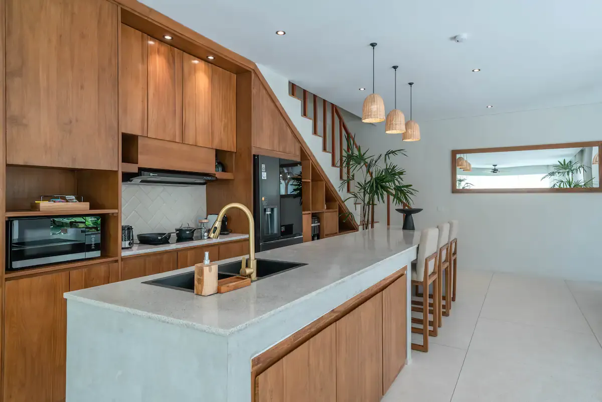 3 BR Walk-to-Beach Modern Villa Canggu, Canggu, Bali — photo 11 | The Luxury Bali