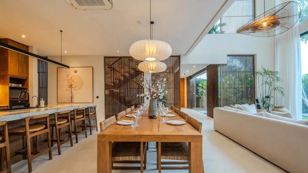 5 BR Walk-to-Beach Modern Villa Canggu, Canggu, Bali — photo 8 | The Luxury Bali