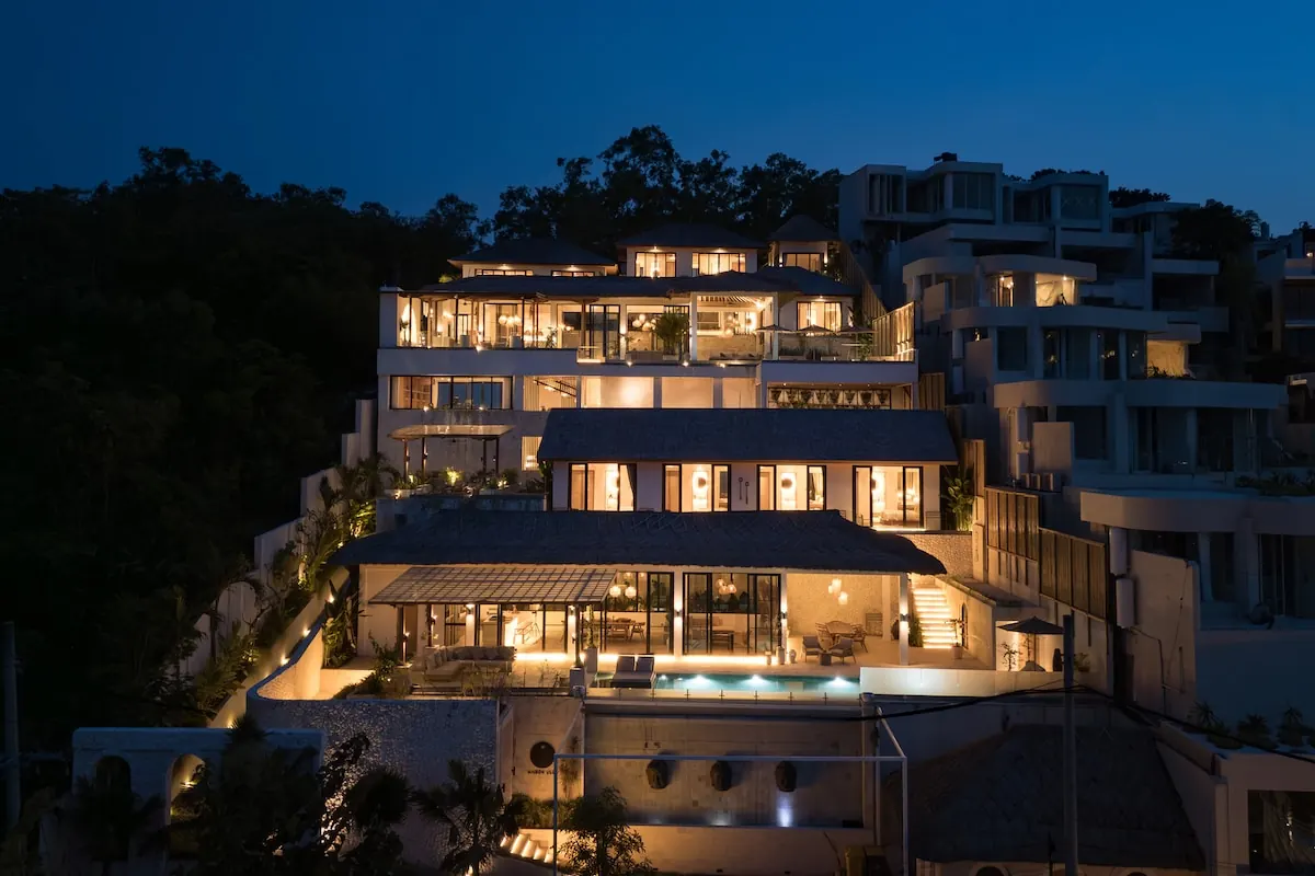 10 BR Hilltop Infinity-Pool Estate Uluwatu — 10-bedroom luxury villa in Uluwatu, Bali | The Luxury Bali