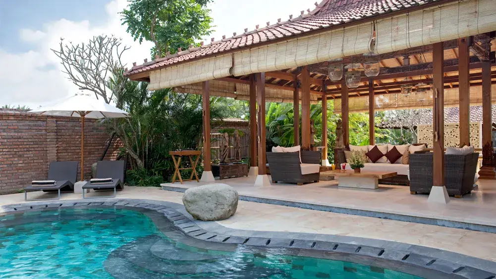 3 BR Joglo Tropical Garden Villa Canggu, Canggu, Bali — photo 2 | The Luxury Bali