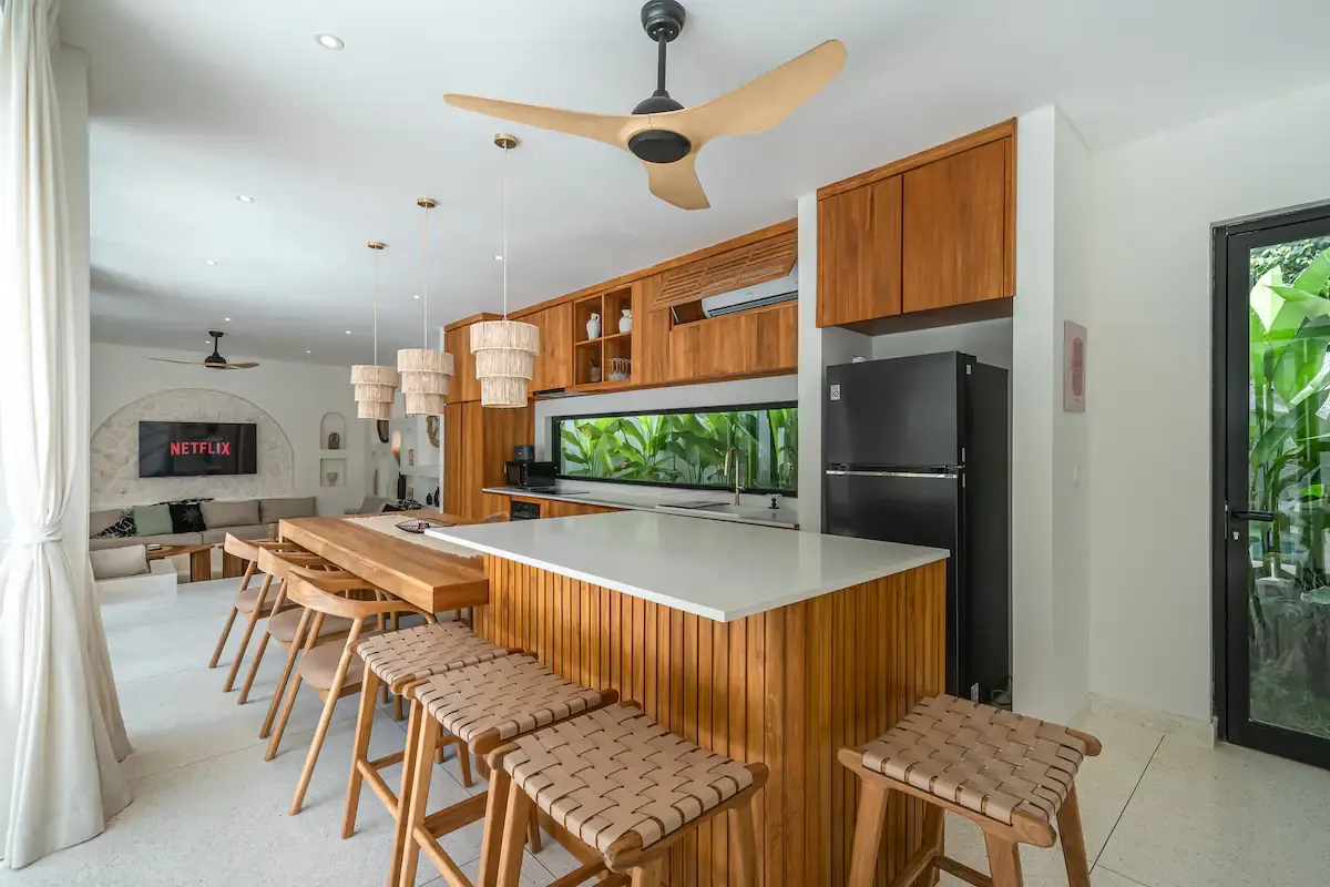 3 BR Mediterranean Walk-to-Beach Villa Canggu, Pererenan, Bali — photo 5 | The Luxury Bali