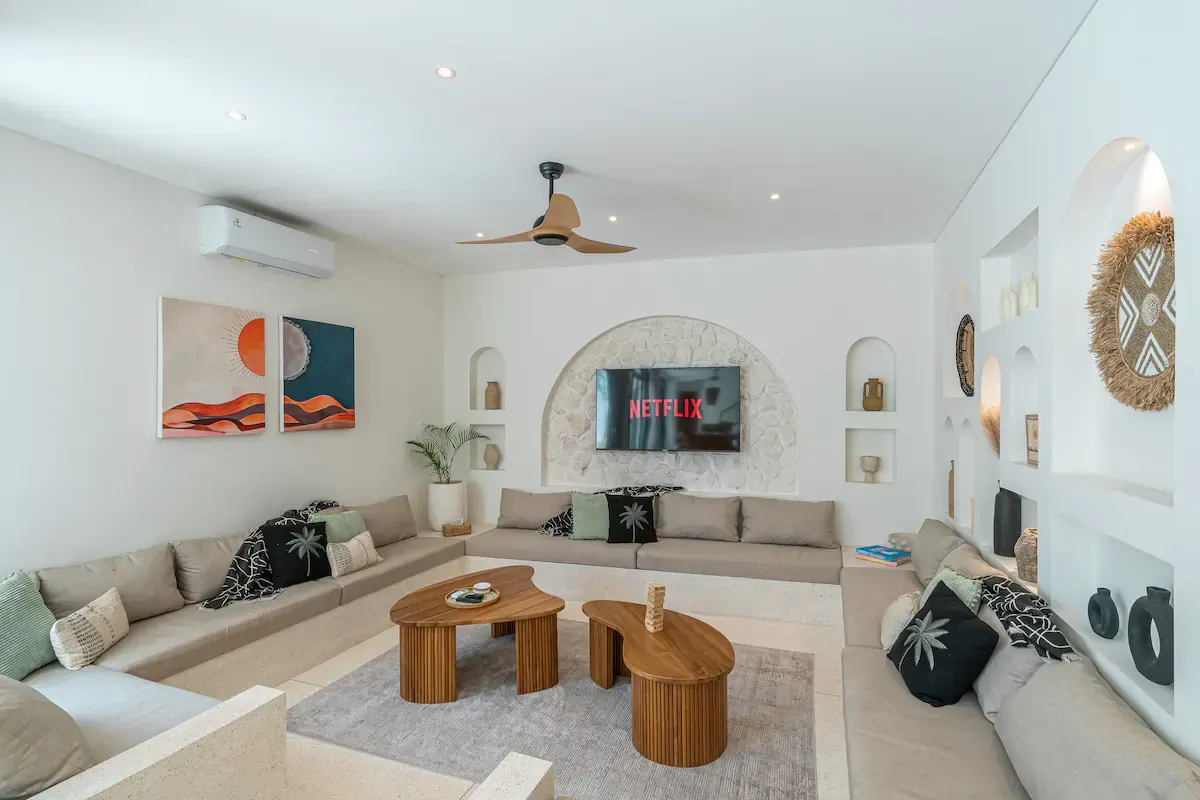 3 BR Mediterranean Walk-to-Beach Villa Canggu, Pererenan, Bali — photo 7 | The Luxury Bali