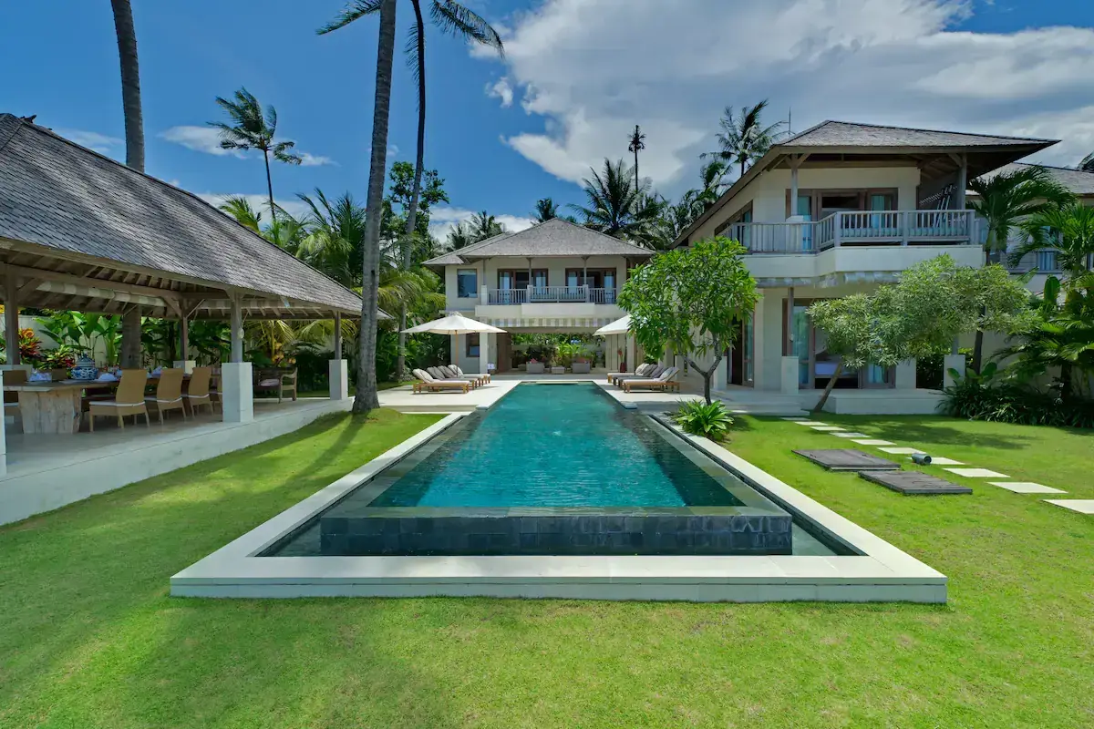 Siri Mendira - Villa Cempaka, Candidasa, Bali — photo 2 | The Luxury Bali