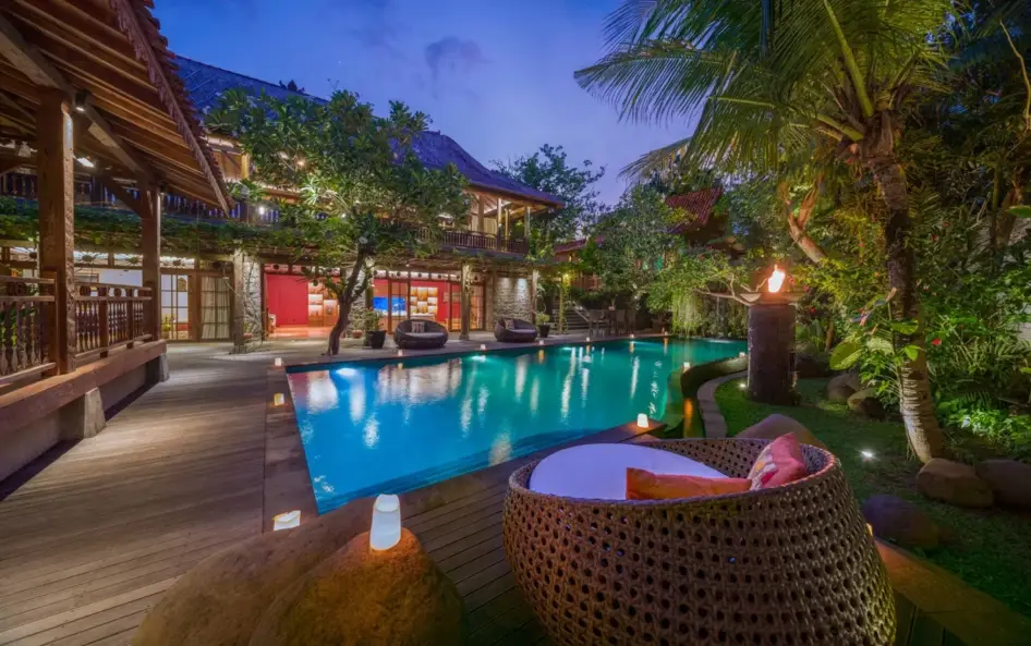 Villa Kapungkur, Jimbaran, Bali — evening, photo 9 | The Luxury Bali